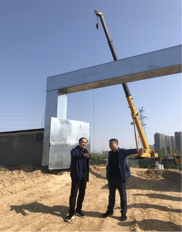 鄭州市建設投資集團有限公司黨委委員、副總經(jīng)理張巖到侯寨新鎮(zhèn)區(qū)安置區(qū)調研項目建設工作