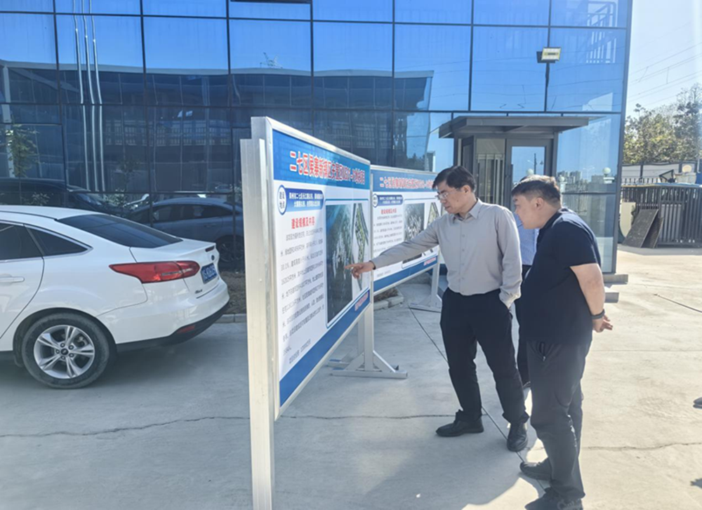 鄭州市建設(shè)投資集團有限公司黨委書記、董事長汪洋到侯寨新鎮(zhèn)區(qū)安置區(qū)項目調(diào)研項目建設(shè)工作